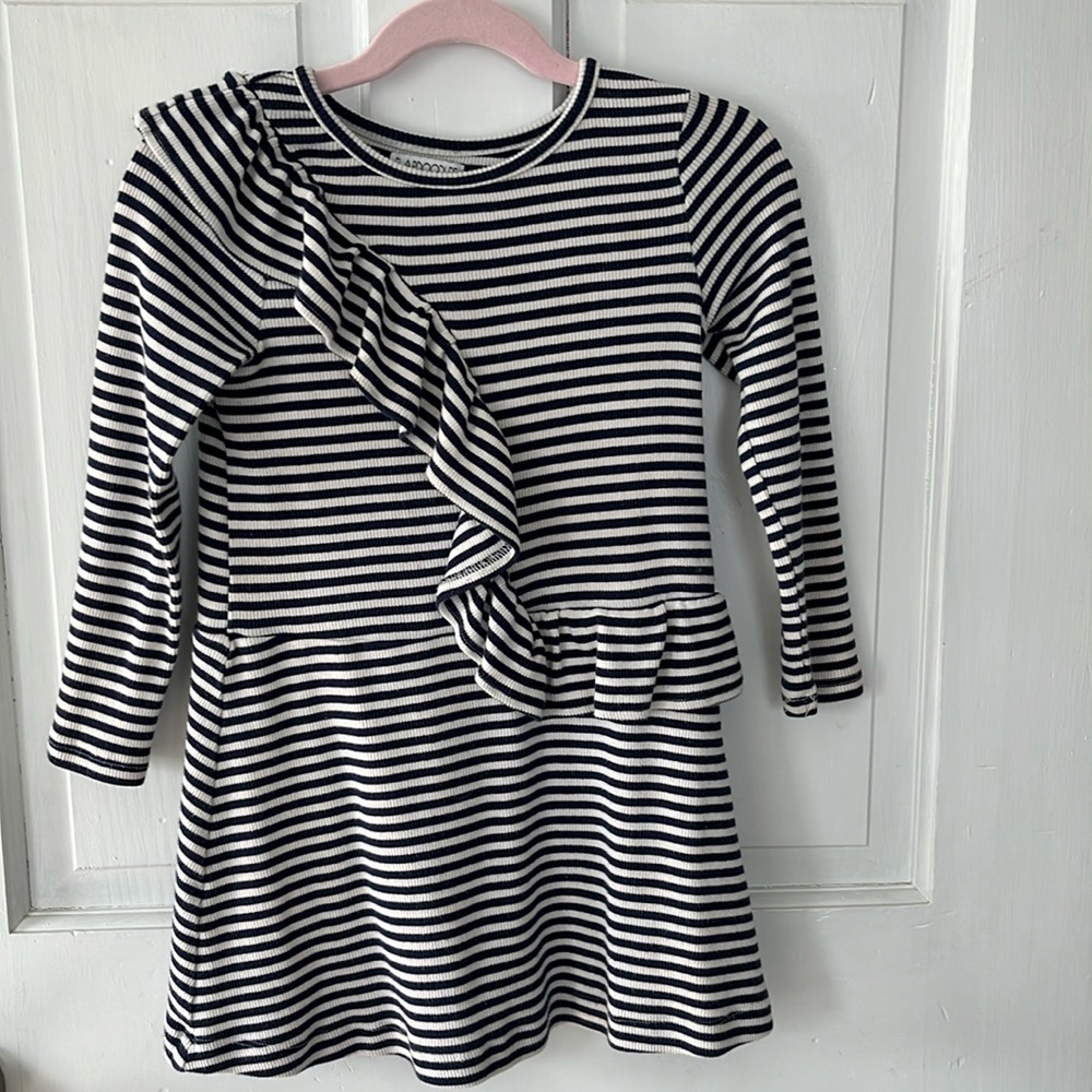 Flapdoodles toddler girl dress, size 4